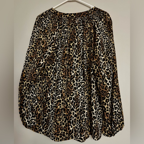 Lilly Pulitzer Leopard Print, Elsa shirt - 100% silk - Picture 3 of 8